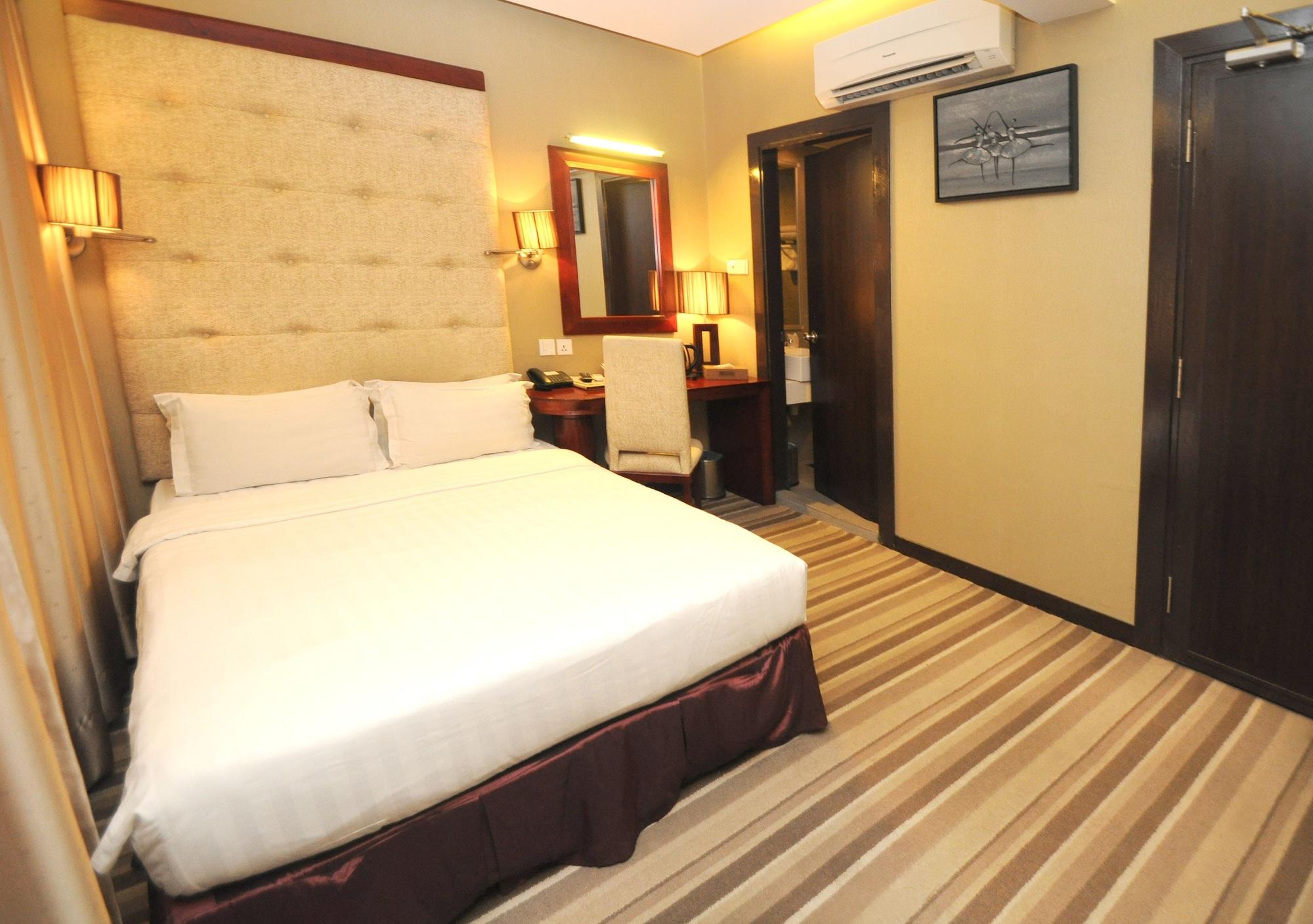 Celyn City Hotel Kota Kinabalu Ngoại thất bức ảnh
